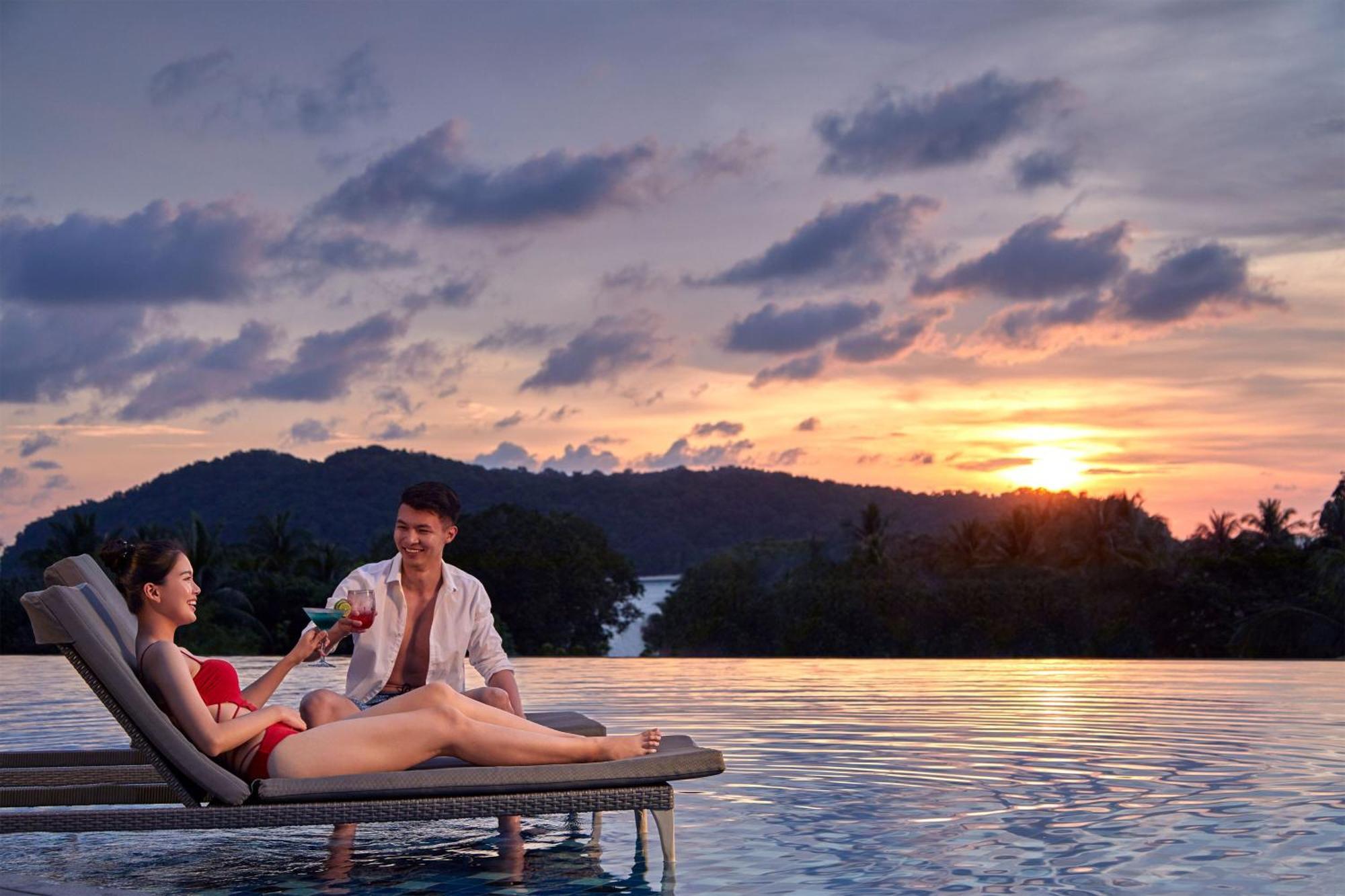 Aloft Langkawi Pantai Tengah Пантай Ченанг Екстериор снимка